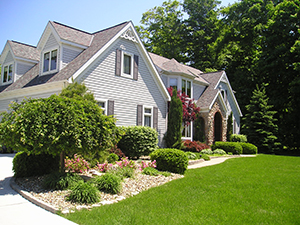 Landscapers and Lawncare Services in Middle Village, NY